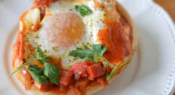 Piperade met eieren (en craquelins)