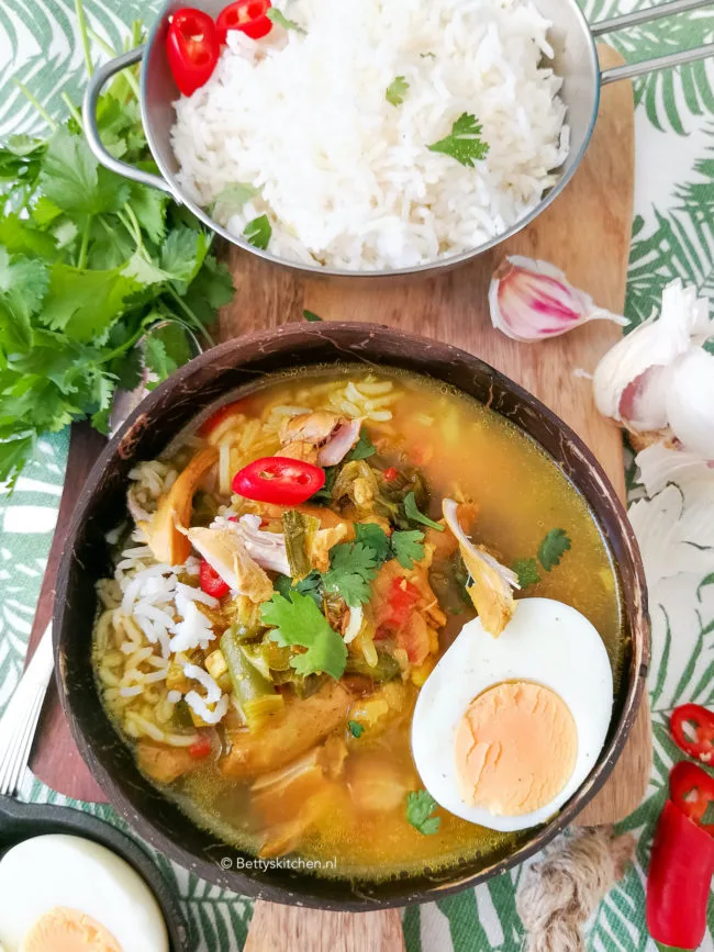 soto ajam kippensoep met rijst © bettyskitchen