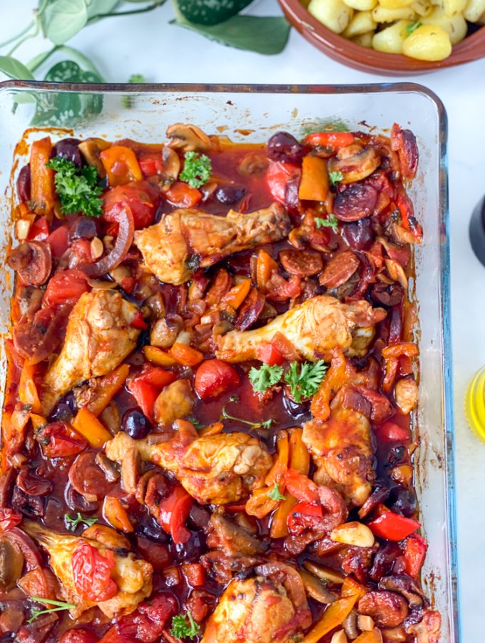 recept spaanse ovenschotel met kip en chorizo © bettyskitchen.nl