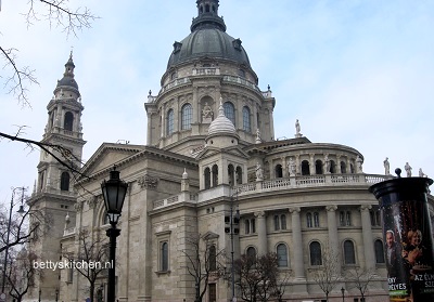 Reisblog Boedapest: Pest St. Stephen Basilisk