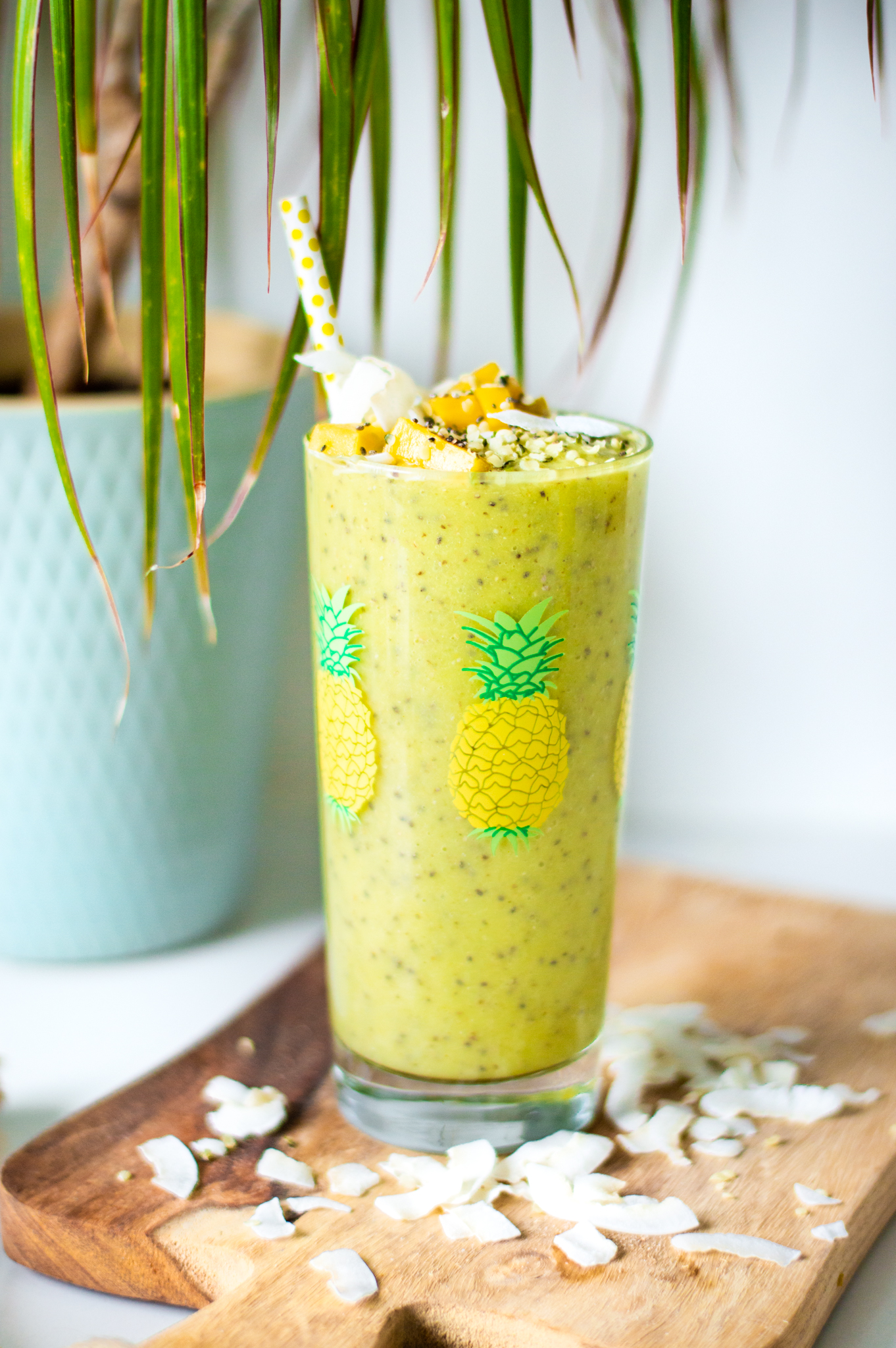 Tropische smoothie met kokoswater | Recept | Bettyskitchen.nl