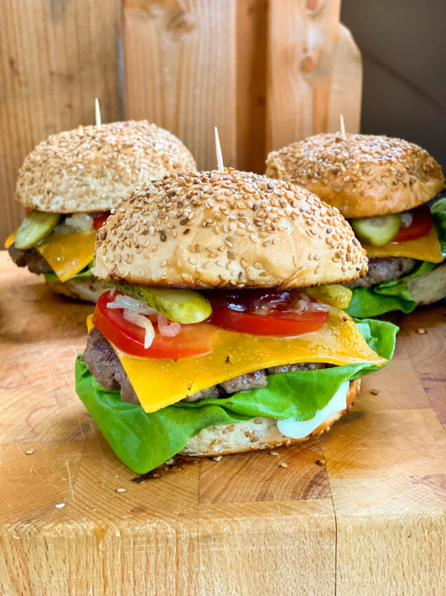 Aankondiging kralen onkruid Het klassieke broodje hamburger maken | Recept | Betty's Kitchen