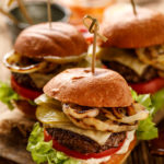 recept voor klassieke broodje hamburger maken