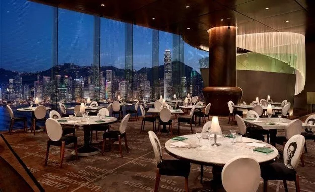 Restaurants met spectaculair uitzicht felix hongkong
