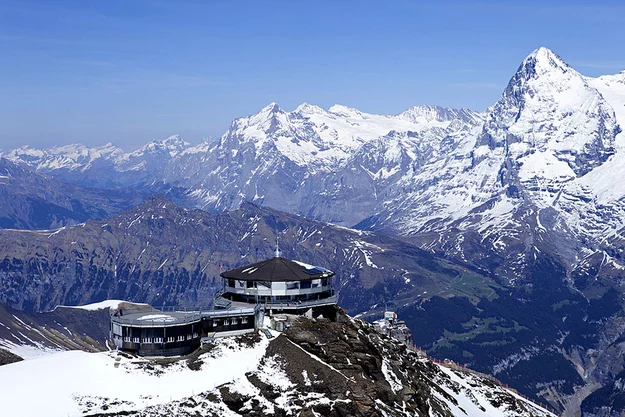 Restaurants met spectaculair uitzicht Piz gloria james bond