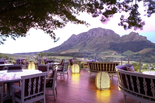 Restaurants met spectaculair uitzicht stellenbosch zuid afrika