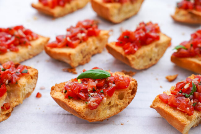 recept bruschetta met tomaten en basilicum © bettys kitchen