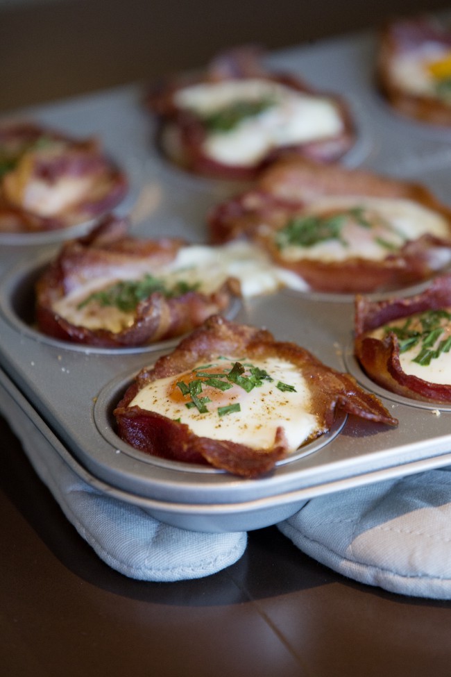 15x paasrecepten met eieren © bettyskitchen - ei muffins met spek uit de oven