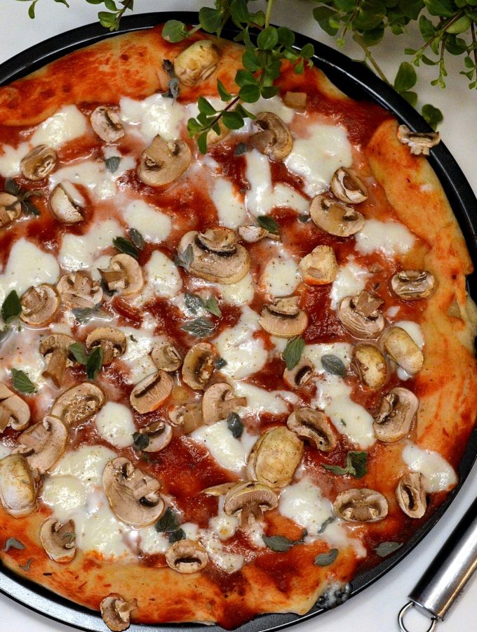 pizza ai funghi (met champignons) recept