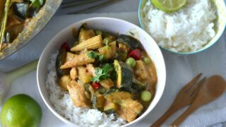 geest Archaïsch Gezicht omhoog Thaise groene curry met kipfilet en courgette | Recept | Betty's Kitchen  recepten uit Thailand