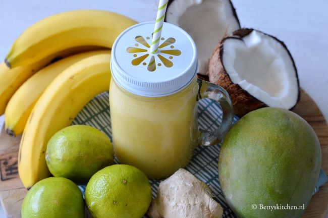 Thaise Smoothie met mango en banaan