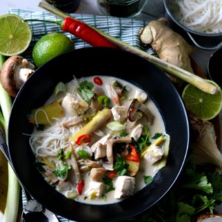 Thaise Kokos Soep Met Kip - Tom Kha Kai | Recept | Betty's Kitchen