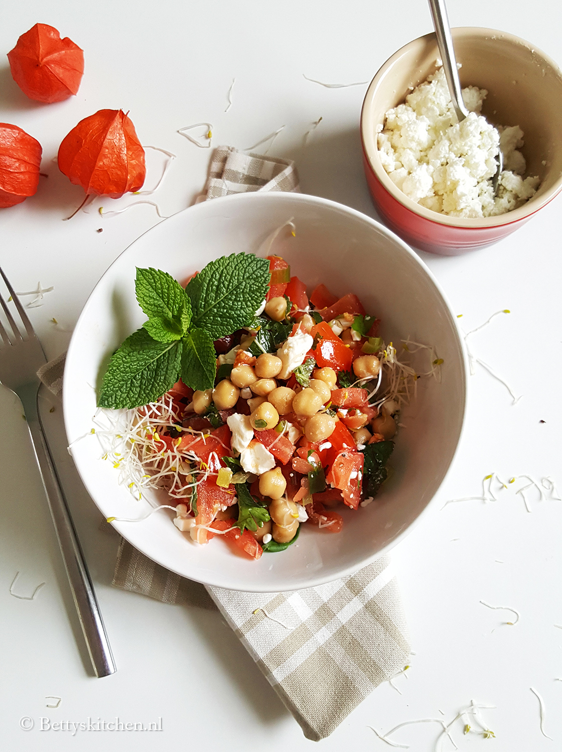 Kikkererwtensalade Met Tomaat En Feta | Betty's Kitchen Foodblog