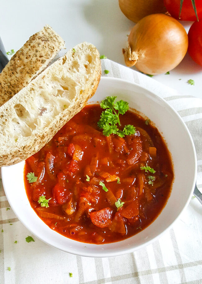 recept Klassieke tomaten-uiensoep met Port © bettyskitchen.nl