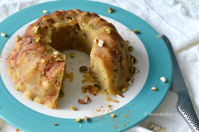 halva recept griekse griesmeel cake met honing en suiker bettys kitchen