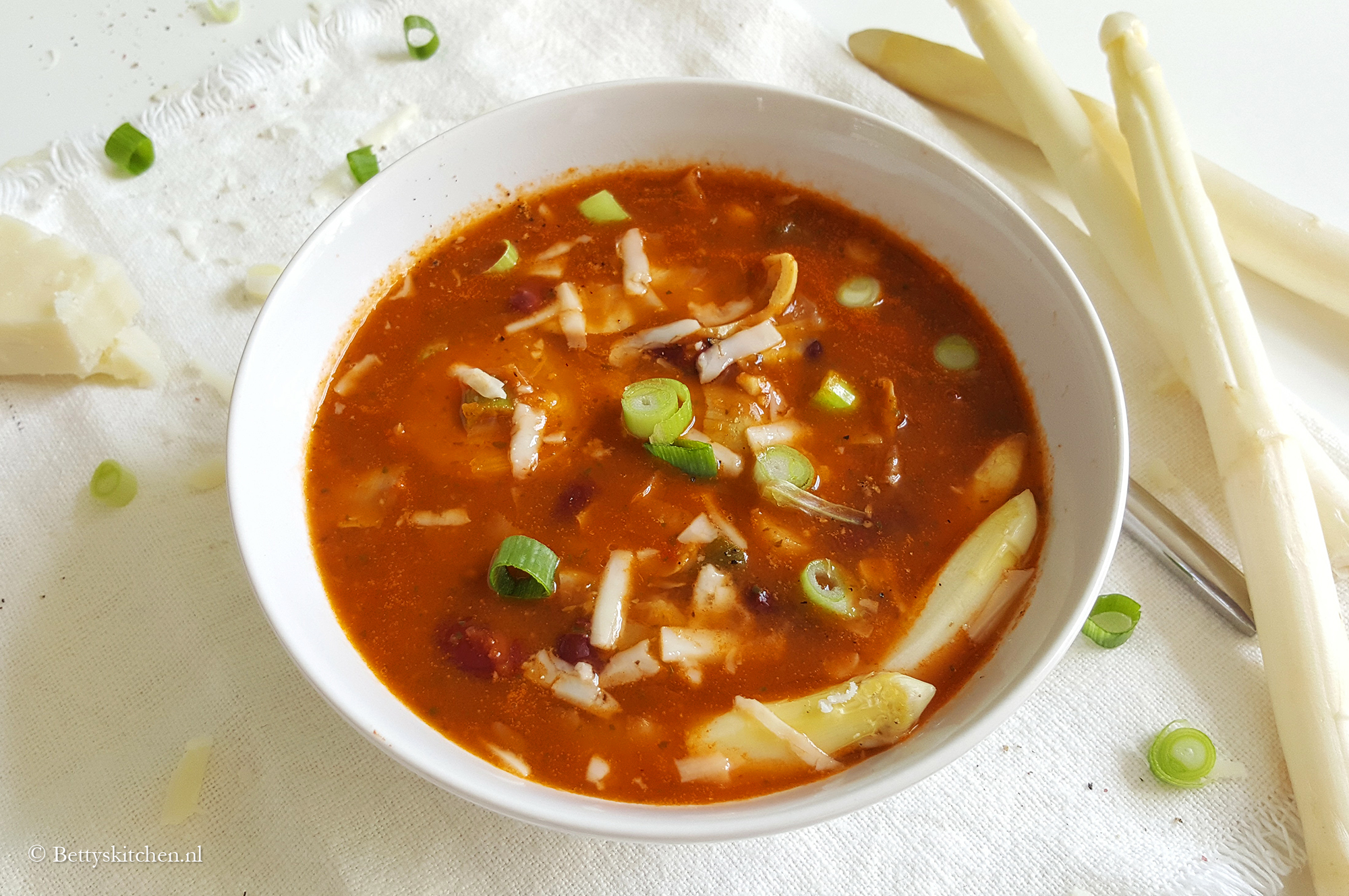 Minestronesoep met asperges en artisjok Recept Betty's Kitchen