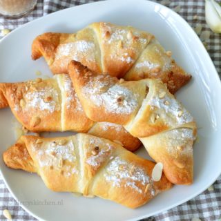 recept gevulde croissants met amandel italiaans ontbijt croissant bettys kitche