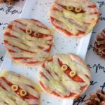 Pizza mummies voor halloween recept betty's kitchen