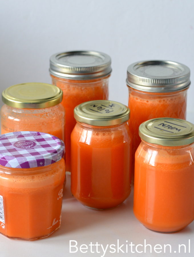 oranje detox juice met wortel bettyskitchen