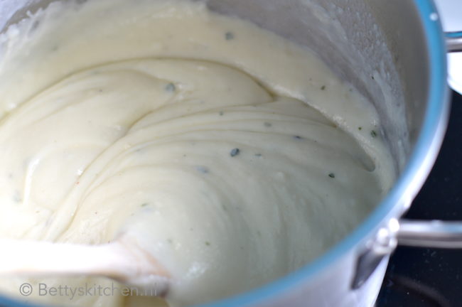 how to recept bechamelsaus maken voor bij de pasta of lasagne © bettyskitchen