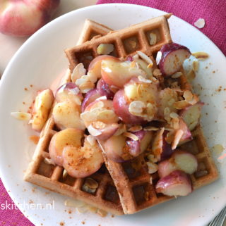recept glutenvrije wafels met perzik © bettyskitchen