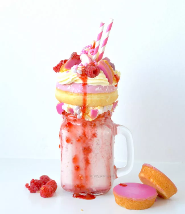recept 3x freakshakes maken kookvideo betty's kitchen