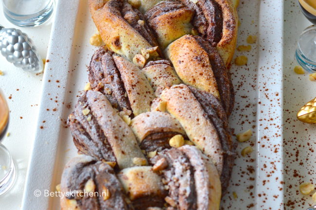 recept vlechtbrood met nutella en bladerdeeg © betty's Kitchen