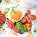 recept gepofte zoete aardappel ontbijt met eieren en bacon © Bettyskitchen.nl