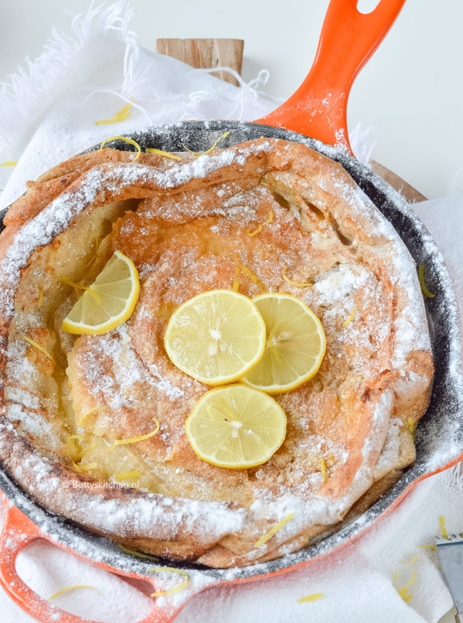 recept dutch baby pancake_ ovenpannenkoek met citroen © bettyskitchen