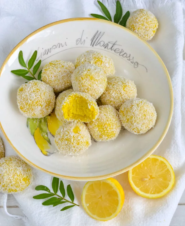recept vegan lemon cake balls © bettyskitchen.nl