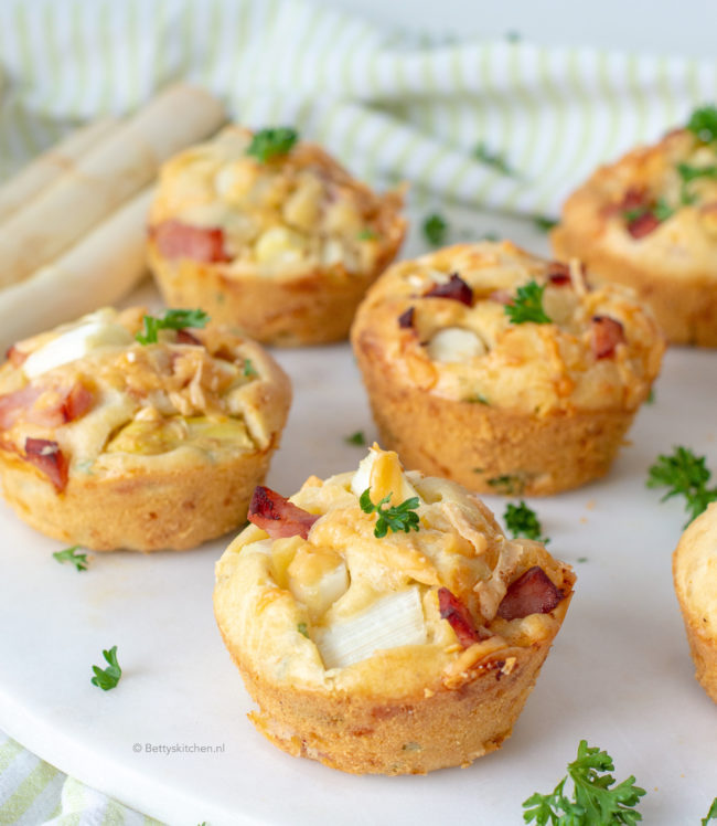 recept aspergemuffins met ham en kaas © bettyskitchen.nl
