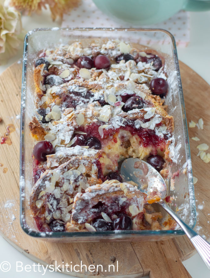 recept paas brood pudding uit de oven kookvideo voor leftover paasbrood © bettyskitchen.nl