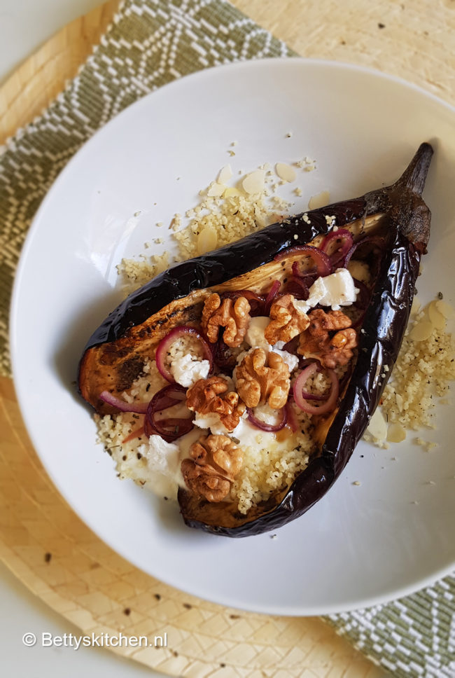 Gepofte aubergine met geitenkaas