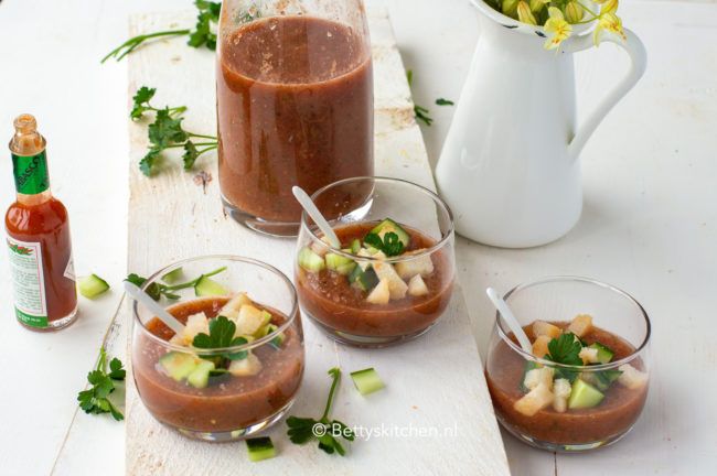 recept voor gazpacho maken koude Spaanse groente soep © bettyskitchen