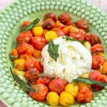 recept burrata caprese met tomaten en salie © bettyskitchen.nl