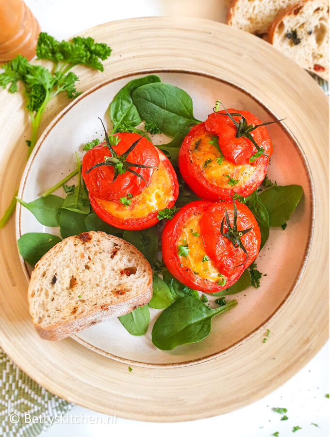 recept gevulde tomaten met ei © bettyskitchen