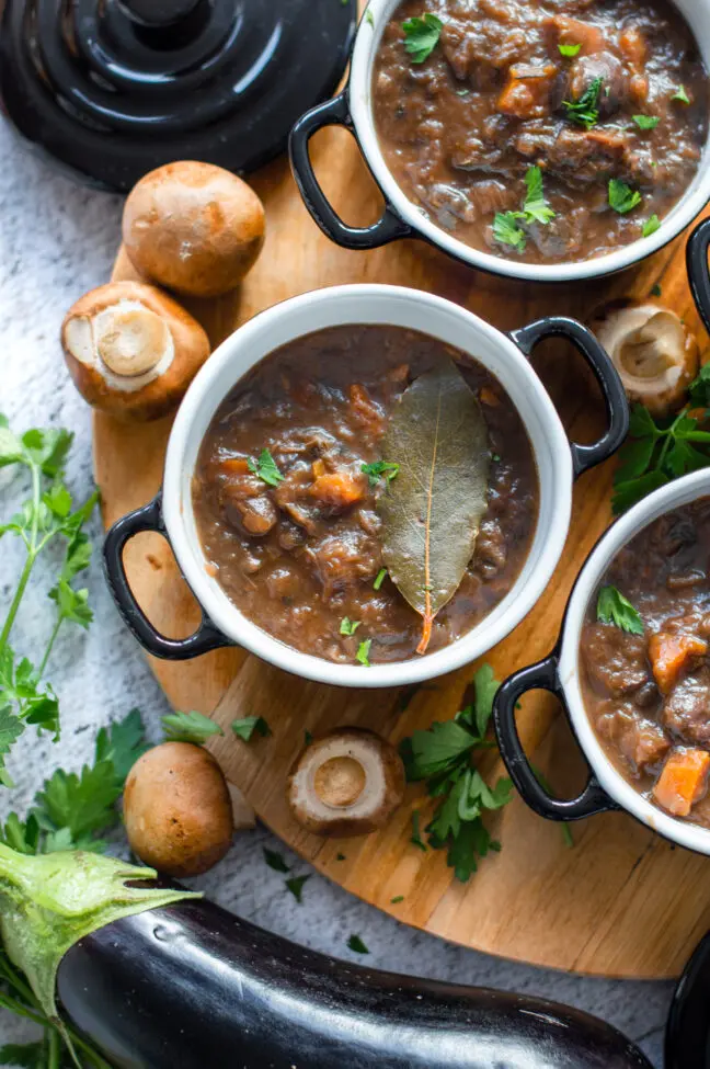 recept vegetarische stoofvlees met aubergines en paddestoelen © bettyskitchen.nl