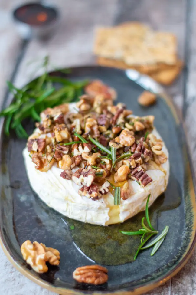 gebakken camembert uit de oven © bettyskitchen.nl