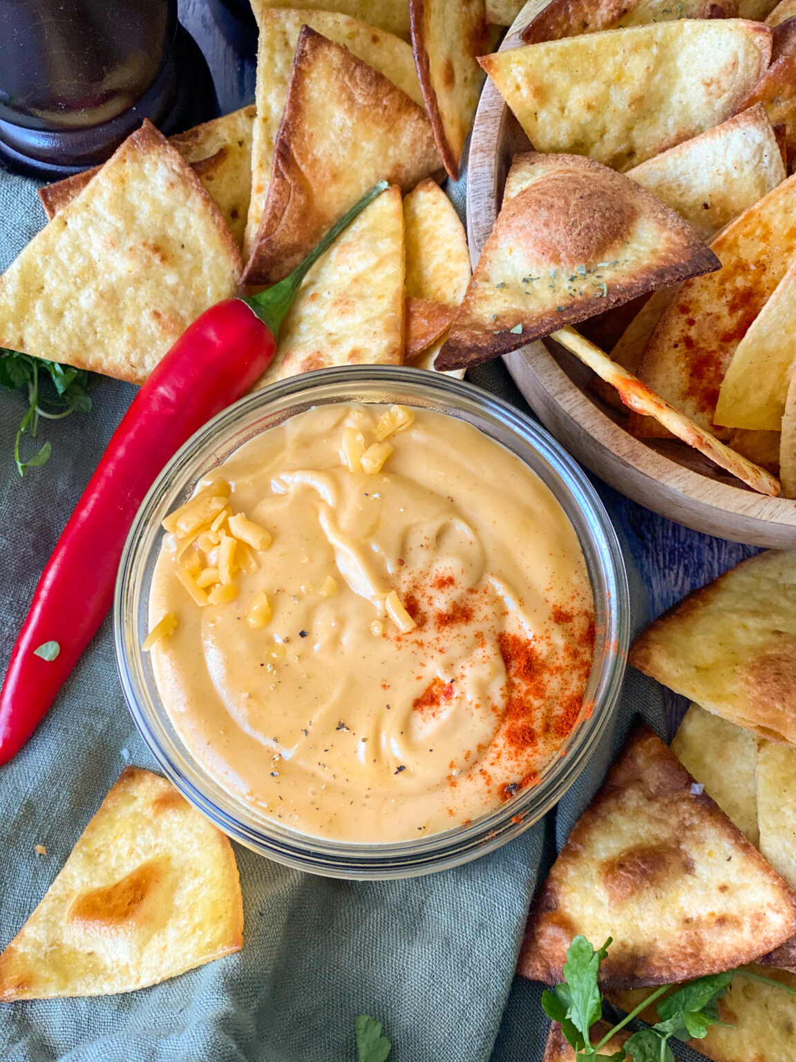 Cheddar Cheese Dip voor je tortilla chips Recept Betty's Kitchen