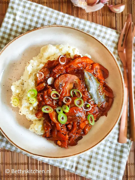 recept paddenstoelenstoofpot met knolselderij puree © bettyskitchen.nl