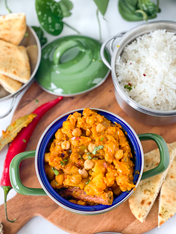 recept indiase kikkererwten curry met aardappel