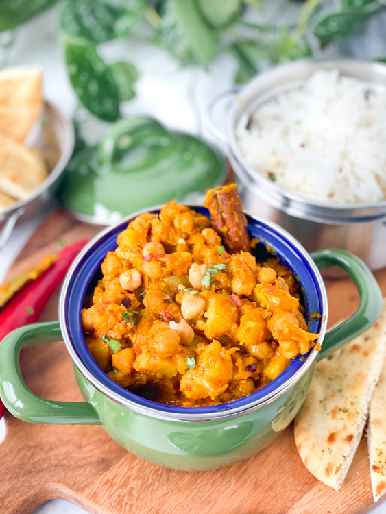recept indiase kikkererwten curry met aardappel