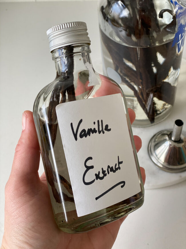recept zelf vanille extract maken © bettyskitchen.nl