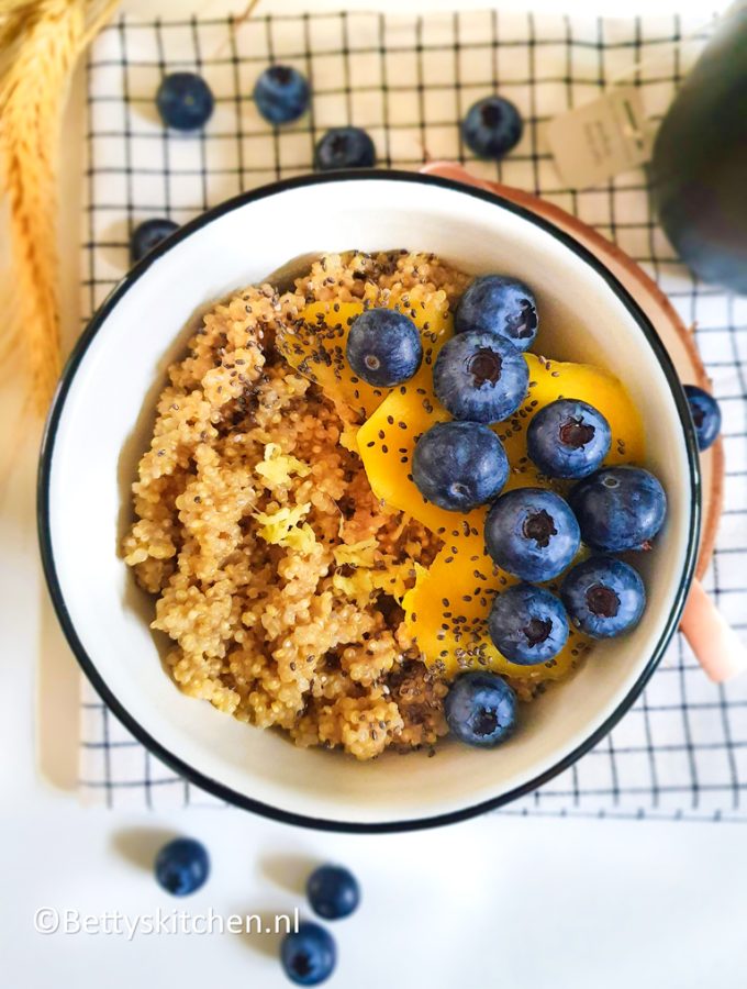 Tropisch quinoa ontbijt met earl grey © bettyskitchen.nl