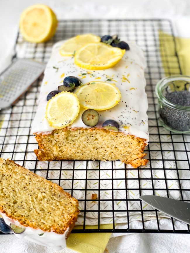 recept citroen maanzaad cake lemon poppy seed cake © bettyskitchen.nl