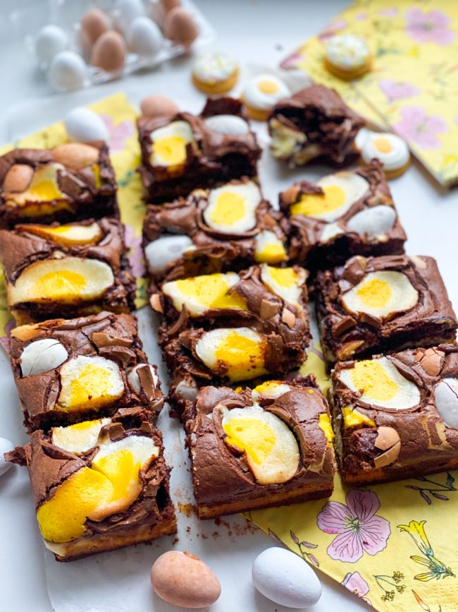 recept paas brownies met gevulde chocolade eieren © bettyskitchen.nl