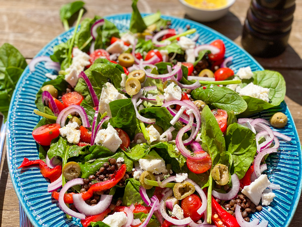Wetland borstel Tien jaar Griekse salade met linzen | Recept | Betty's Kitchen