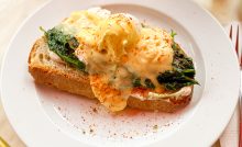 oeuf florentine bij Cafe Carel Utrecht Janskerkhof © bettyskitchen.nl