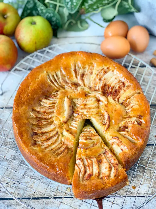 recept appelcake met custard © bettyskitchen.nl