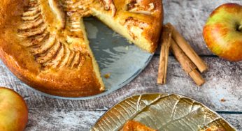 Appelcake met custard